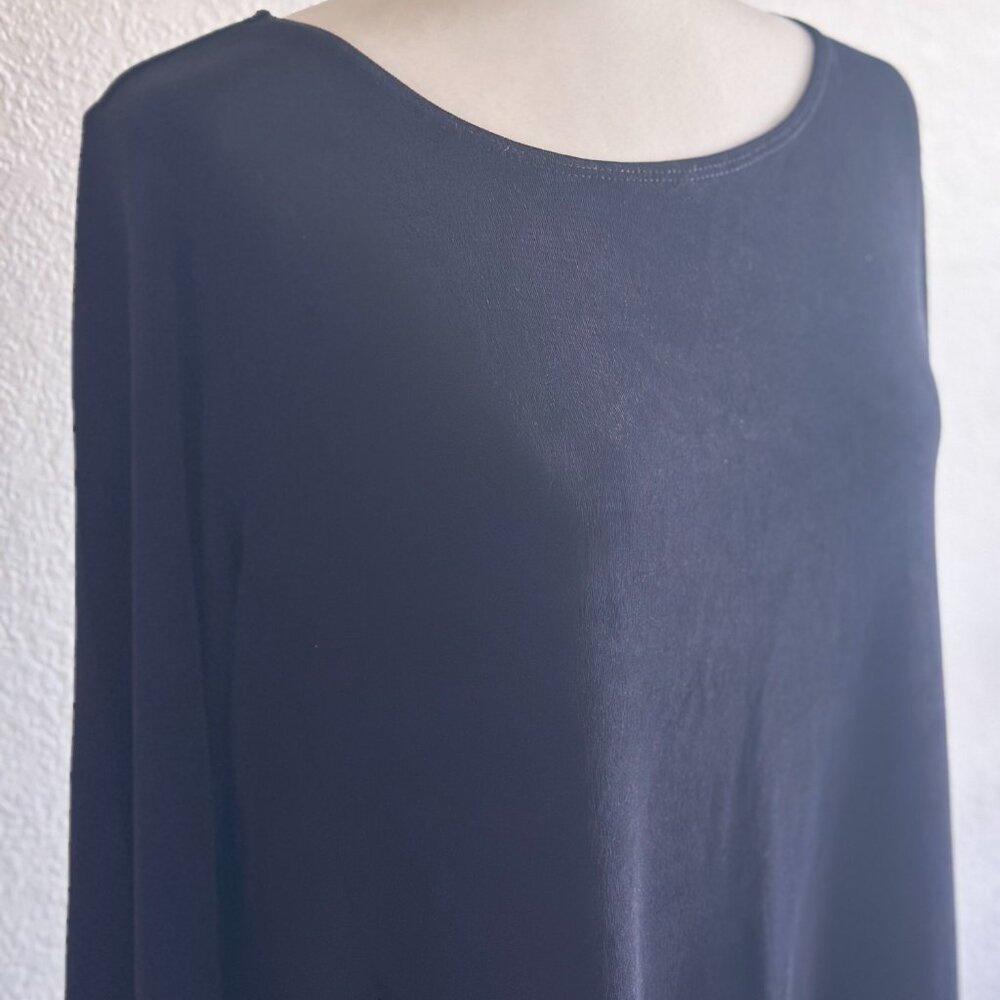 Chico’s Travelers Black Tunic Top with Zipper Detail Size 2 (12/14) - Picture 3 of 7